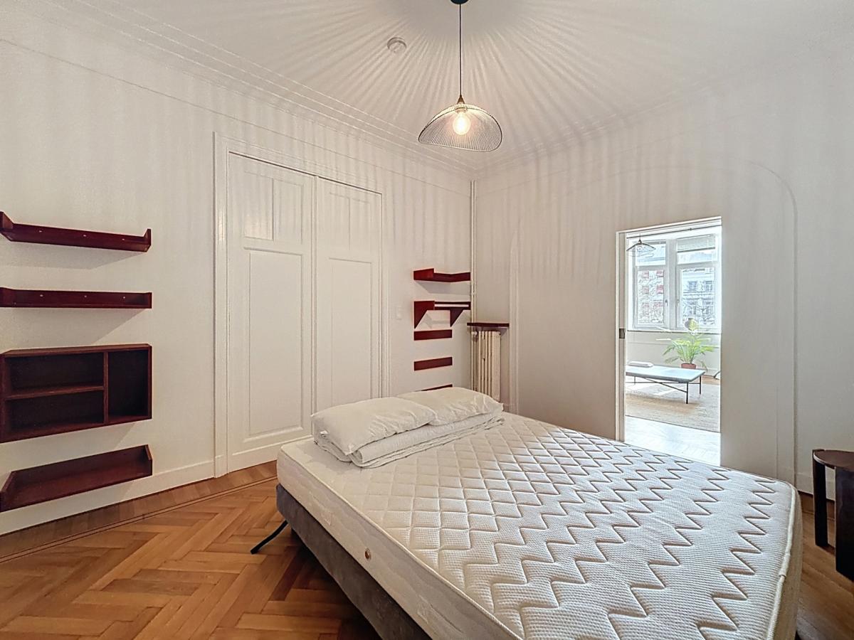 Boulevard Waterloo : Bel appartement meublé de 2 chambres