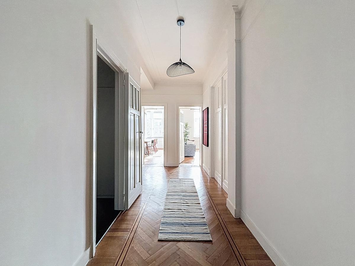 Boulevard Waterloo : Bel appartement meublé de 2 chambres