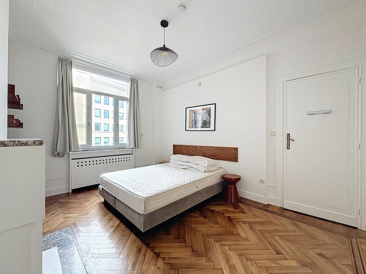 Boulevard Waterloo : Bel appartement meublé de 2 chambres