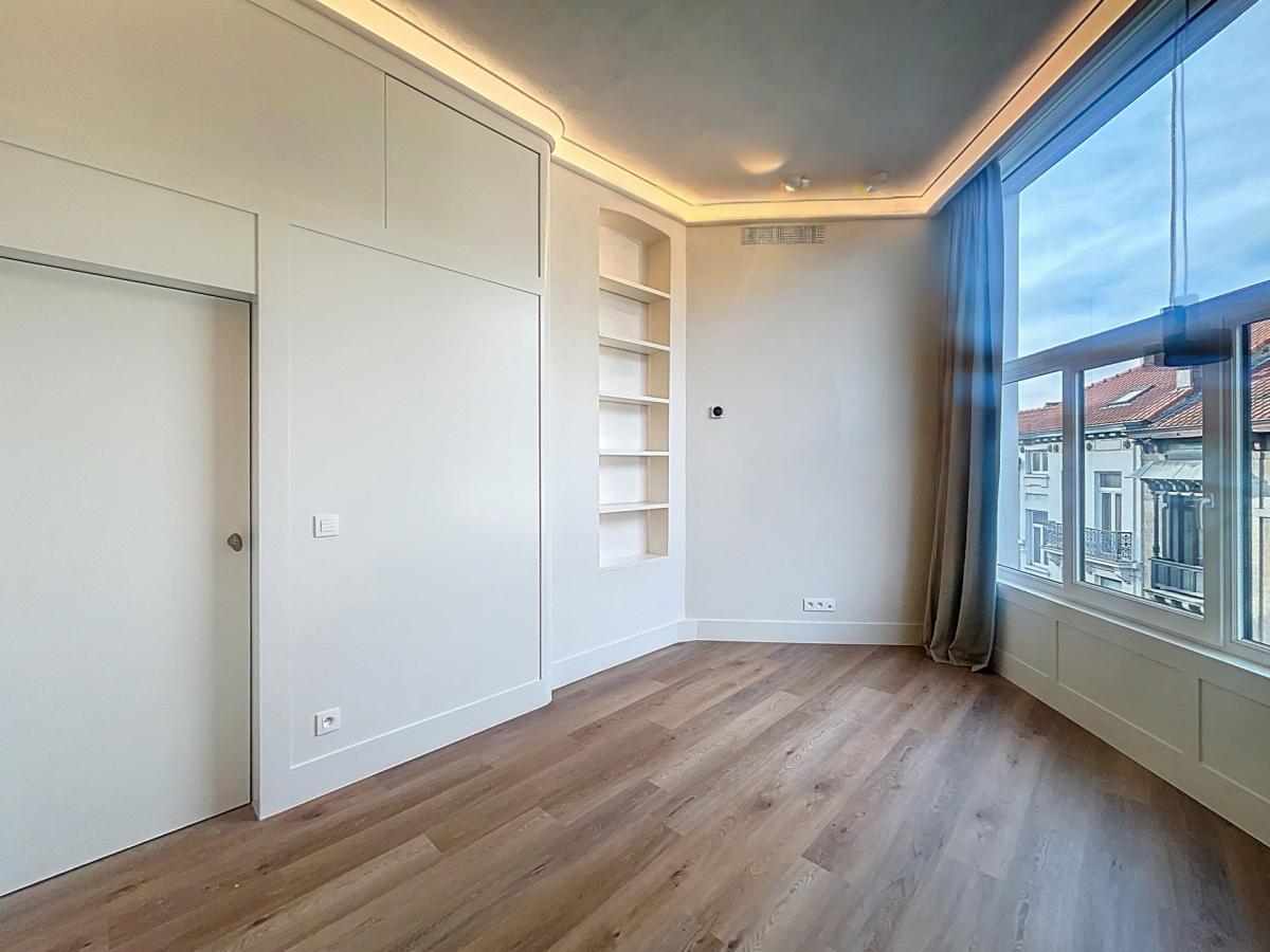 Sablon : Superbe appartement 3 chambres entièrement neuf