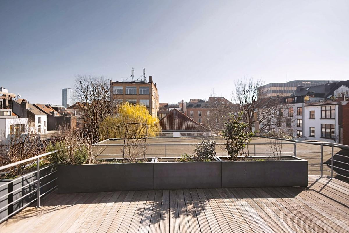 Châtelain: Appartement duplex meublé 3 chambres + terrasses 