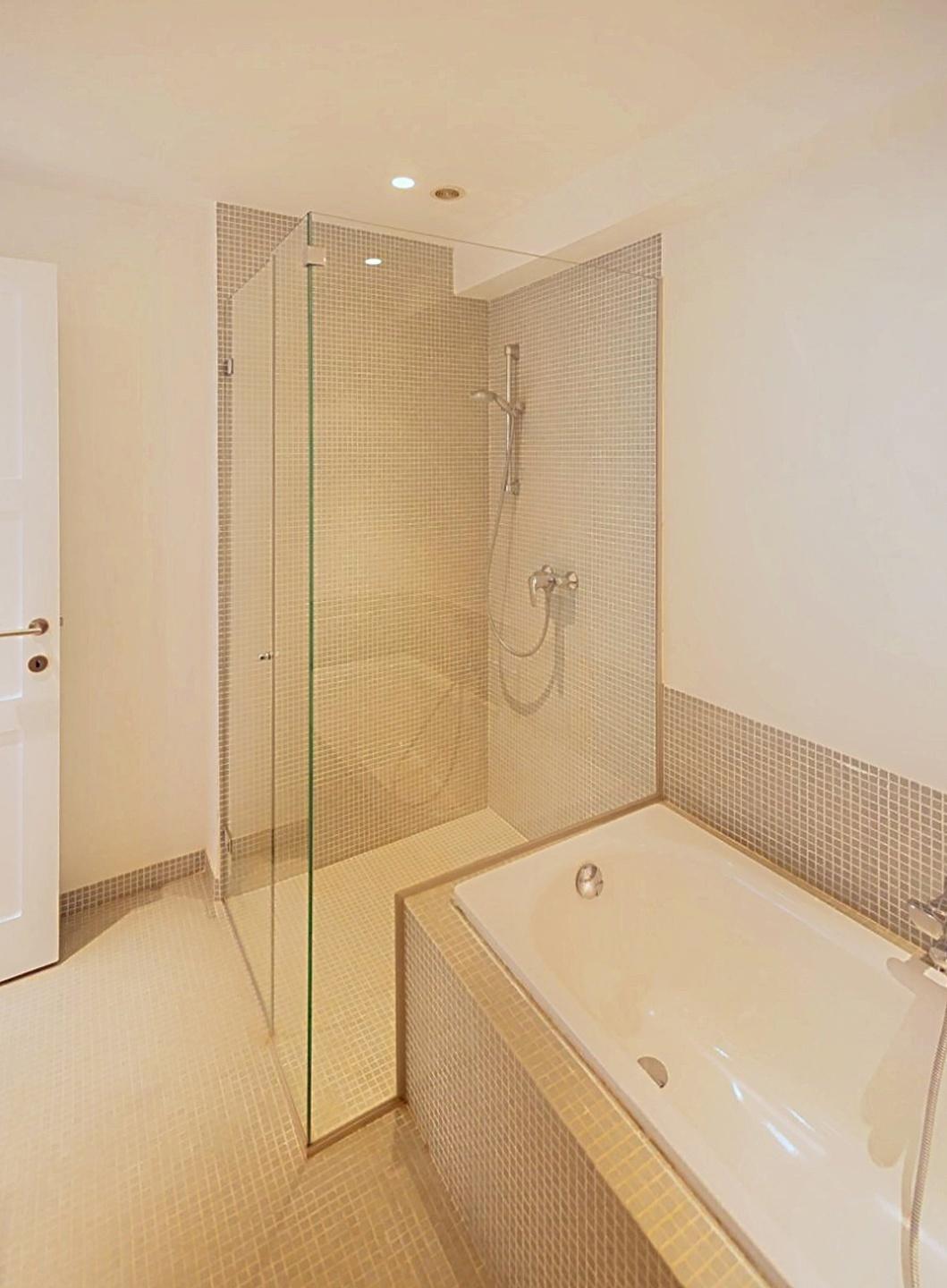 Châtelain: Appartement duplex meublé 3 chambres + terrasses 