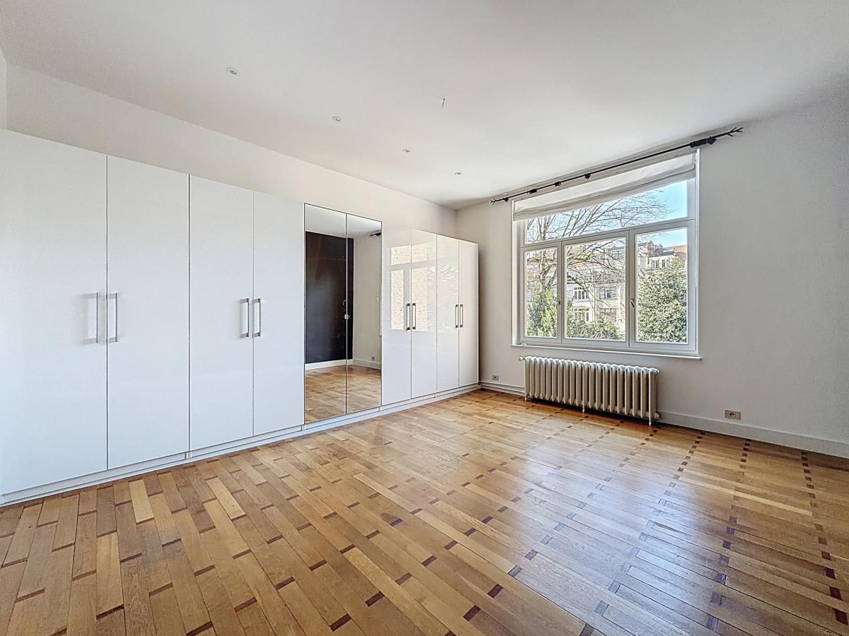 Place Brugmann : Somptueuse maison de Maître rénovée en 2022