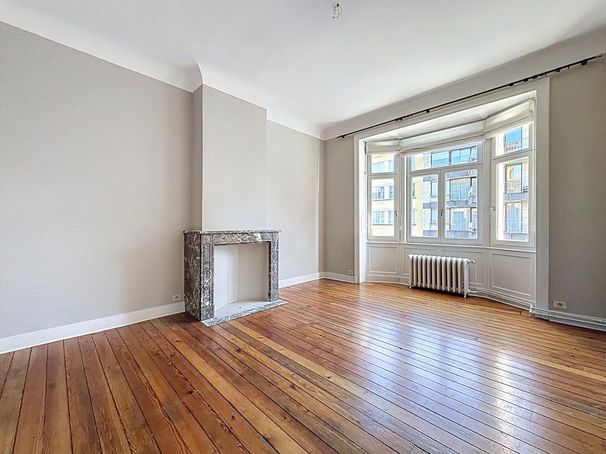 Place Brugmann : Somptueuse maison de Maître rénovée en 2022