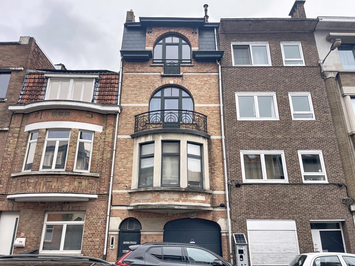 Parvis Saint-Pierre: duplex 2 chambres, terrasse et garage