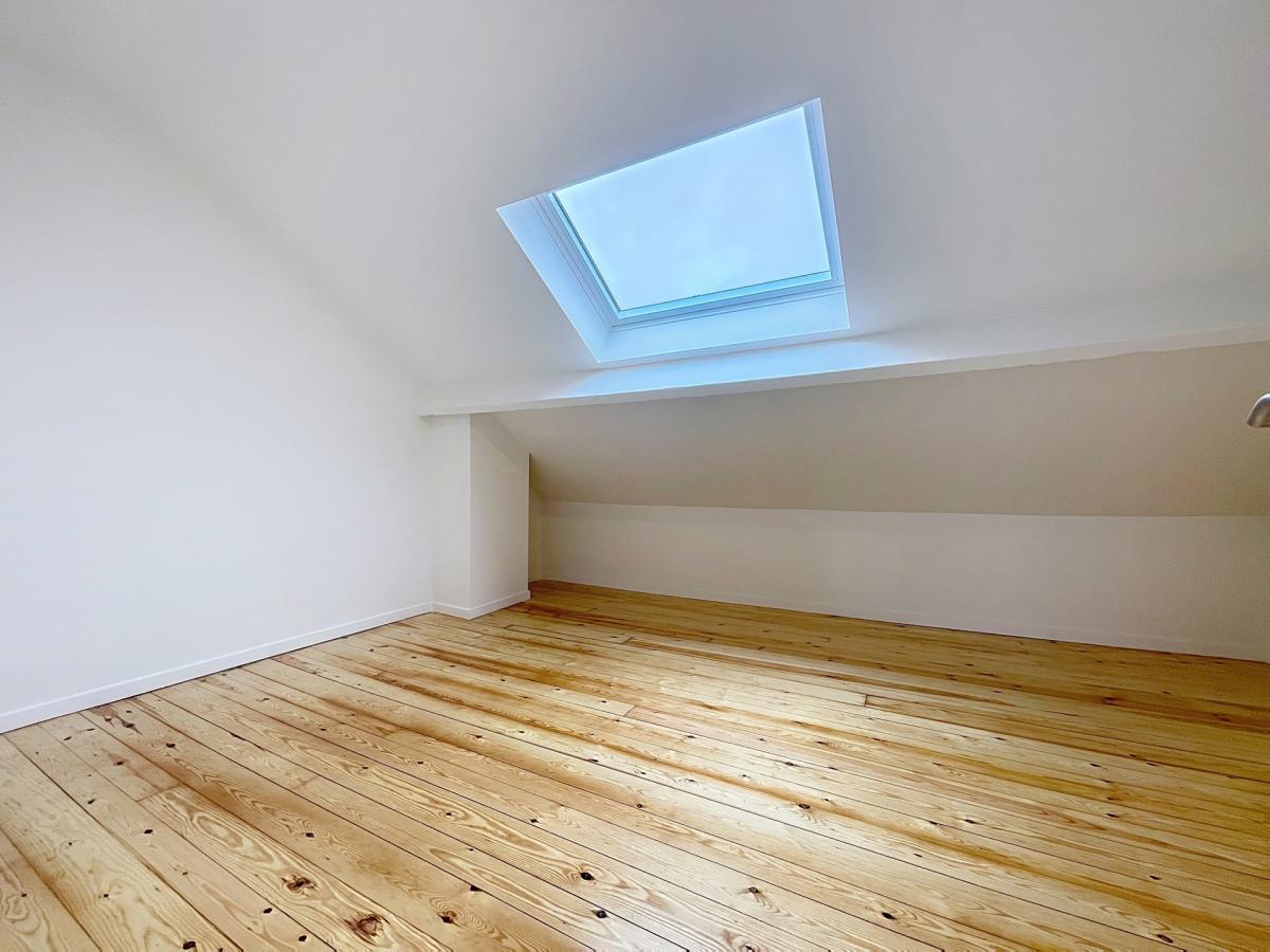 Parvis Saint-Pierre: duplex 2 chambres, terrasse et garage