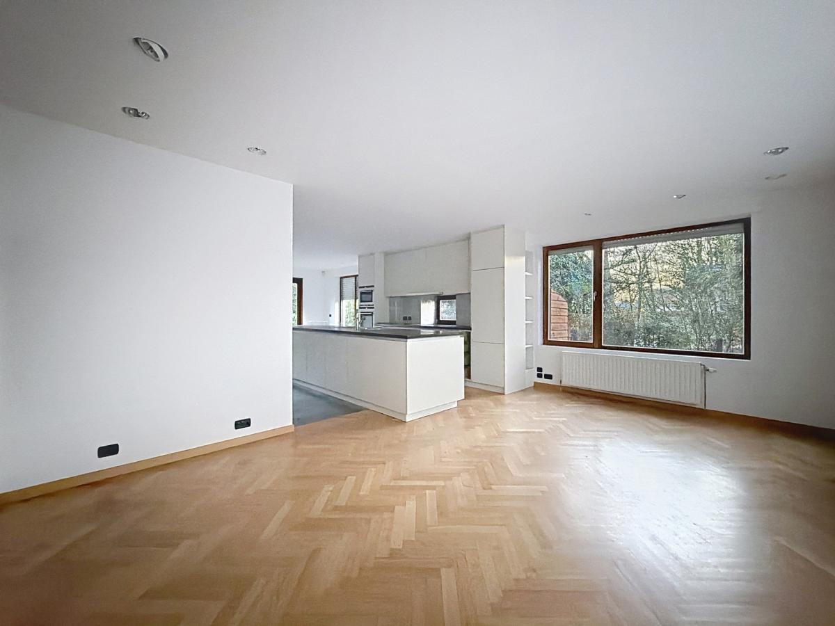 Dieweg : Superbe villa avec un grand jardin et garage