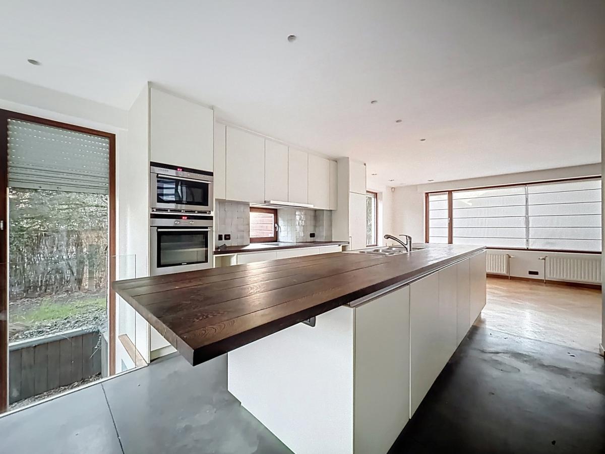 Dieweg : Superbe villa avec un grand jardin et garage