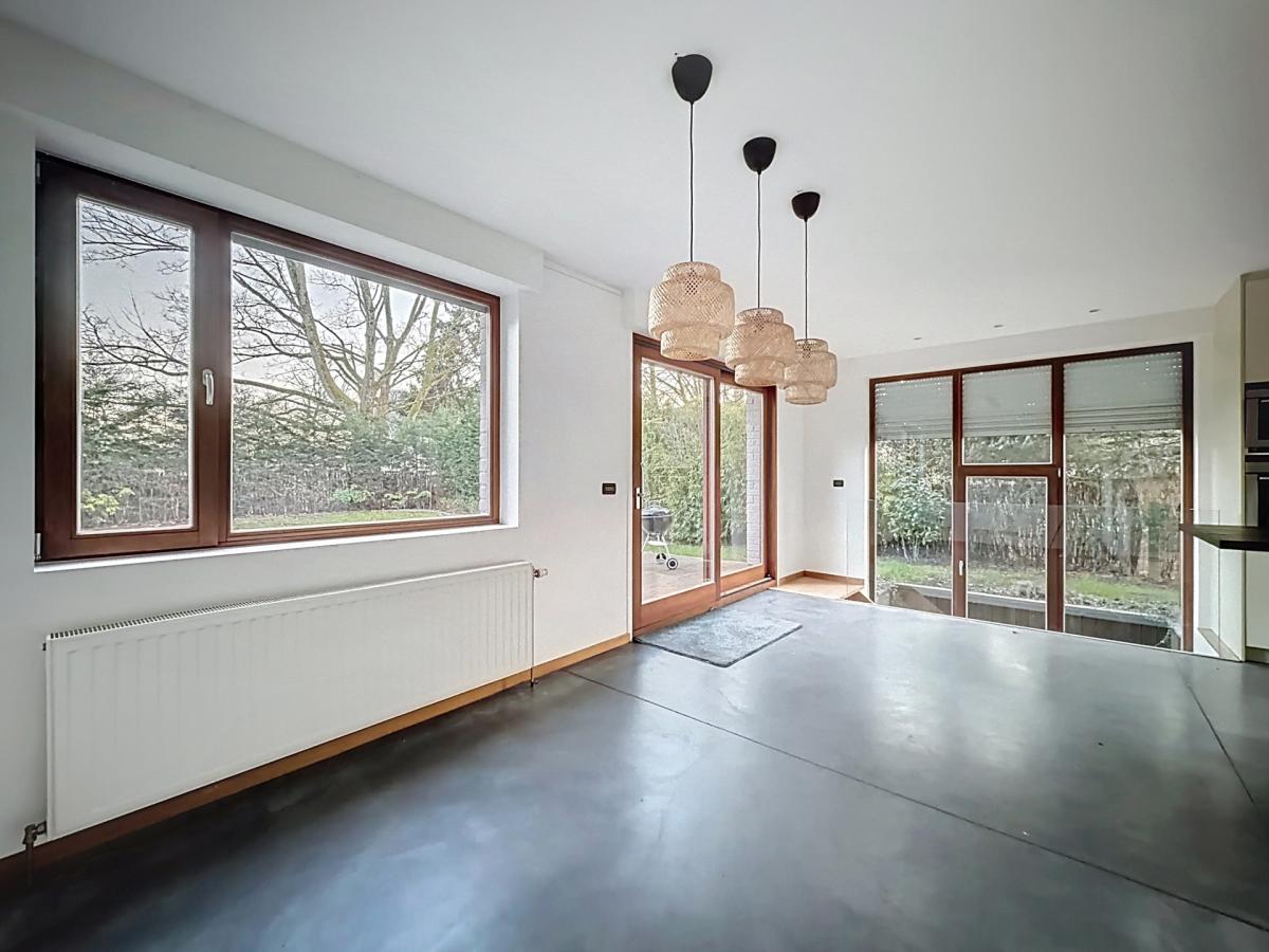 Dieweg : Superbe villa avec un grand jardin et garage