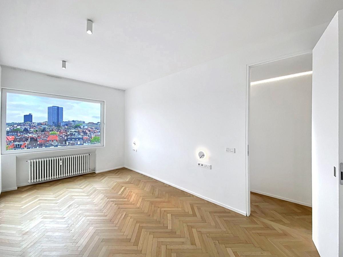 Louise / Flagey : Magnifique appartement 2 chambres rénové 