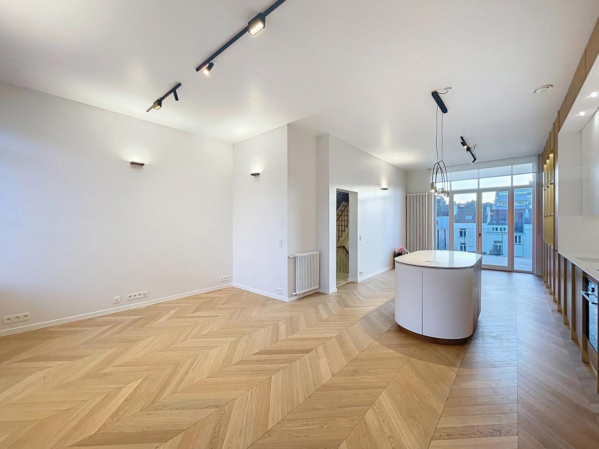 Quartier Européen - Magnifique triplex 3ch avec terrasse