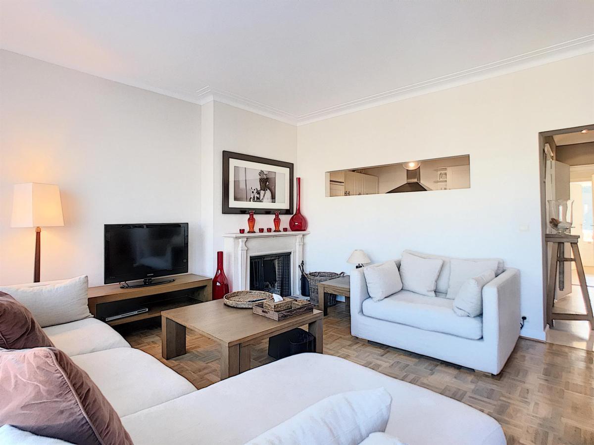 Cavell : Bel appartement meublé 2 chambres 