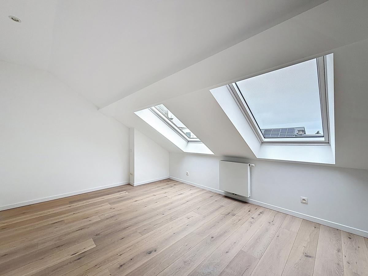 Tenbosch :  Magnifique duplex entièrement rénové 