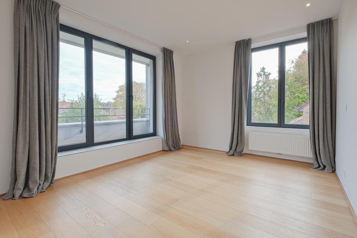 Lumineuse villa contemporaine ± 240m² avec jardin et garage