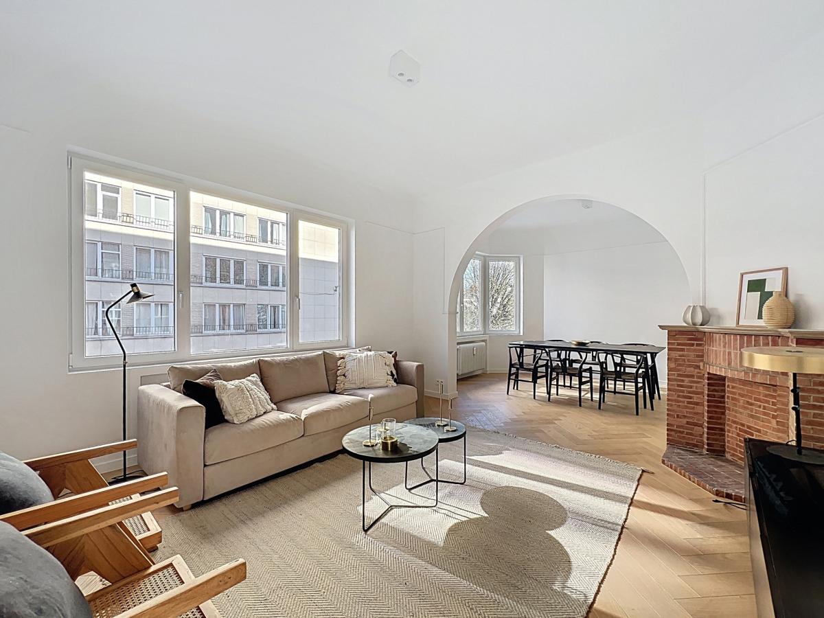 Square Marie Louise - Appartement rénové 2ch + balcon