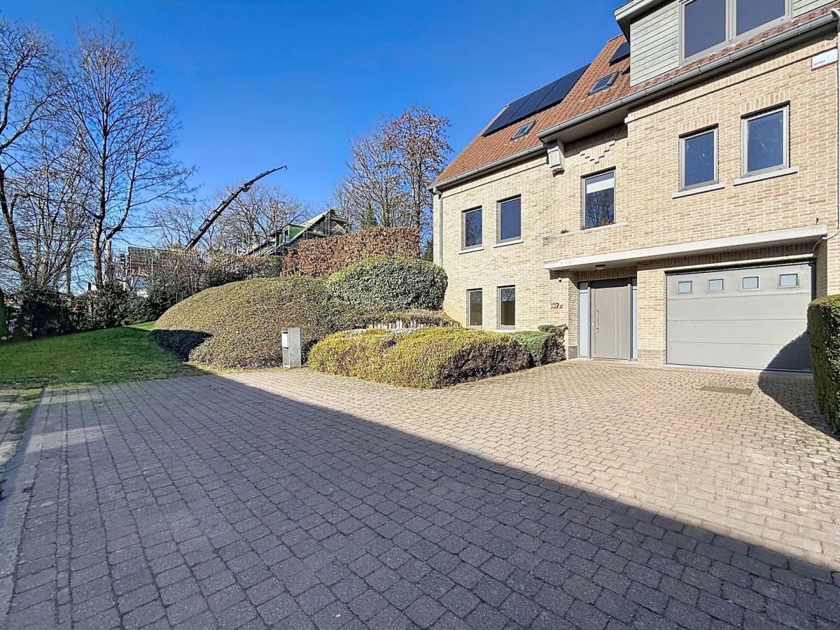 Dieweg : Maison 3 façades + piscine extérieure chauffée