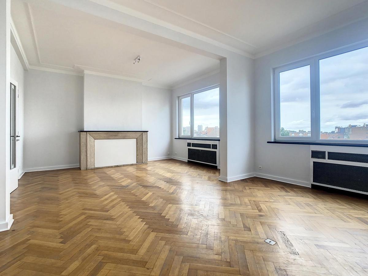 Guy d'Arezzo : Superbe appartement entièrement rénové