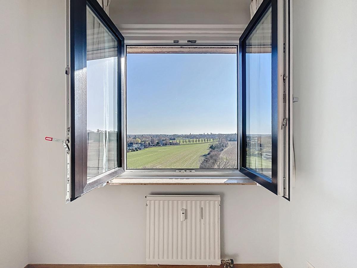 UCL : Lumineux appartement dernier étage avec une terrasse