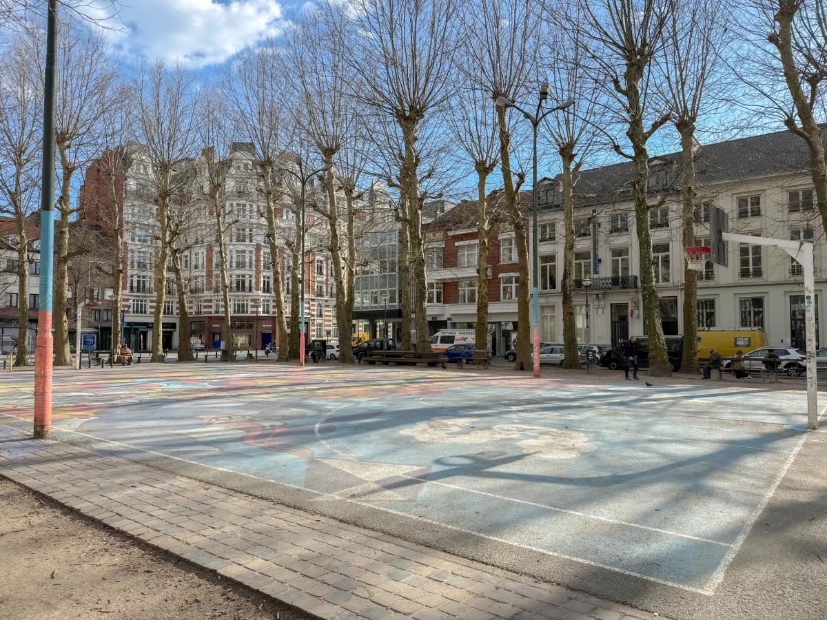 Antoine Dansaert: Superbe rez-de-chaussée commercial