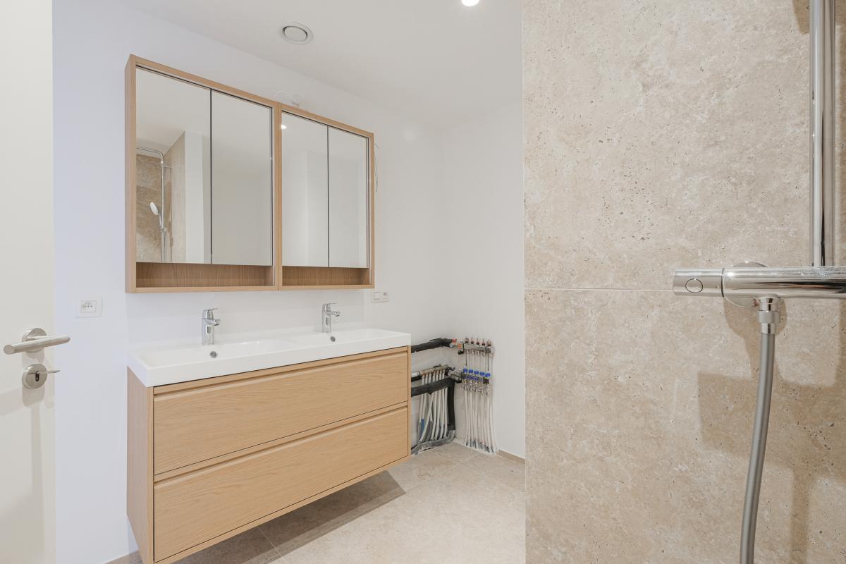 Saint Job/Lycée Français duplex 145m² 3ch + 2 terrasses