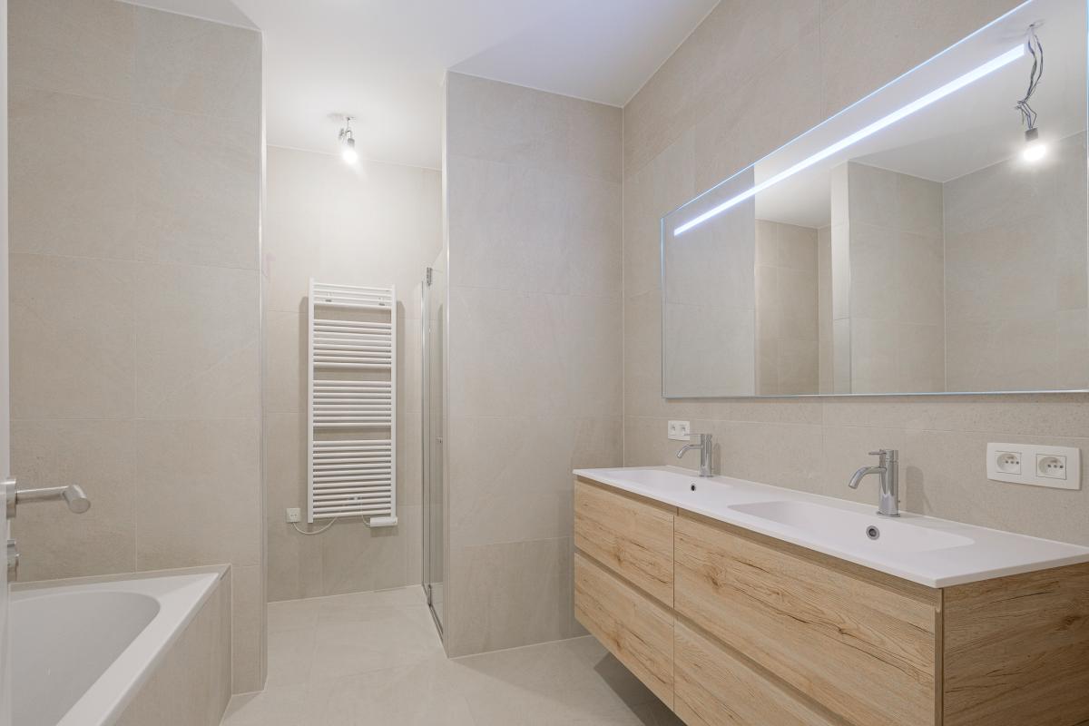 Magnifique 2 ch. + terrasse vue sur l'abbaye de la Cambre!