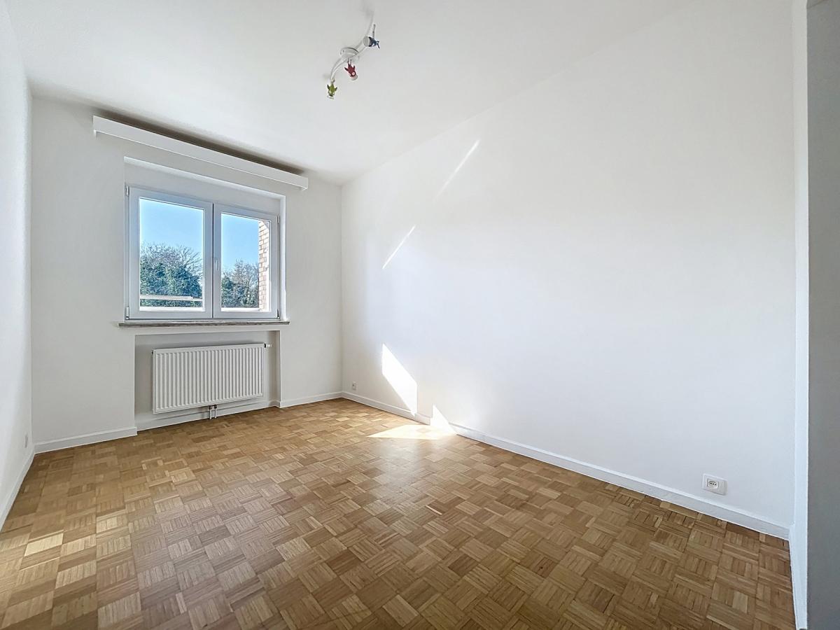 Roosevelt/ULB : Appartement 3 chambres + terrasse + garage 