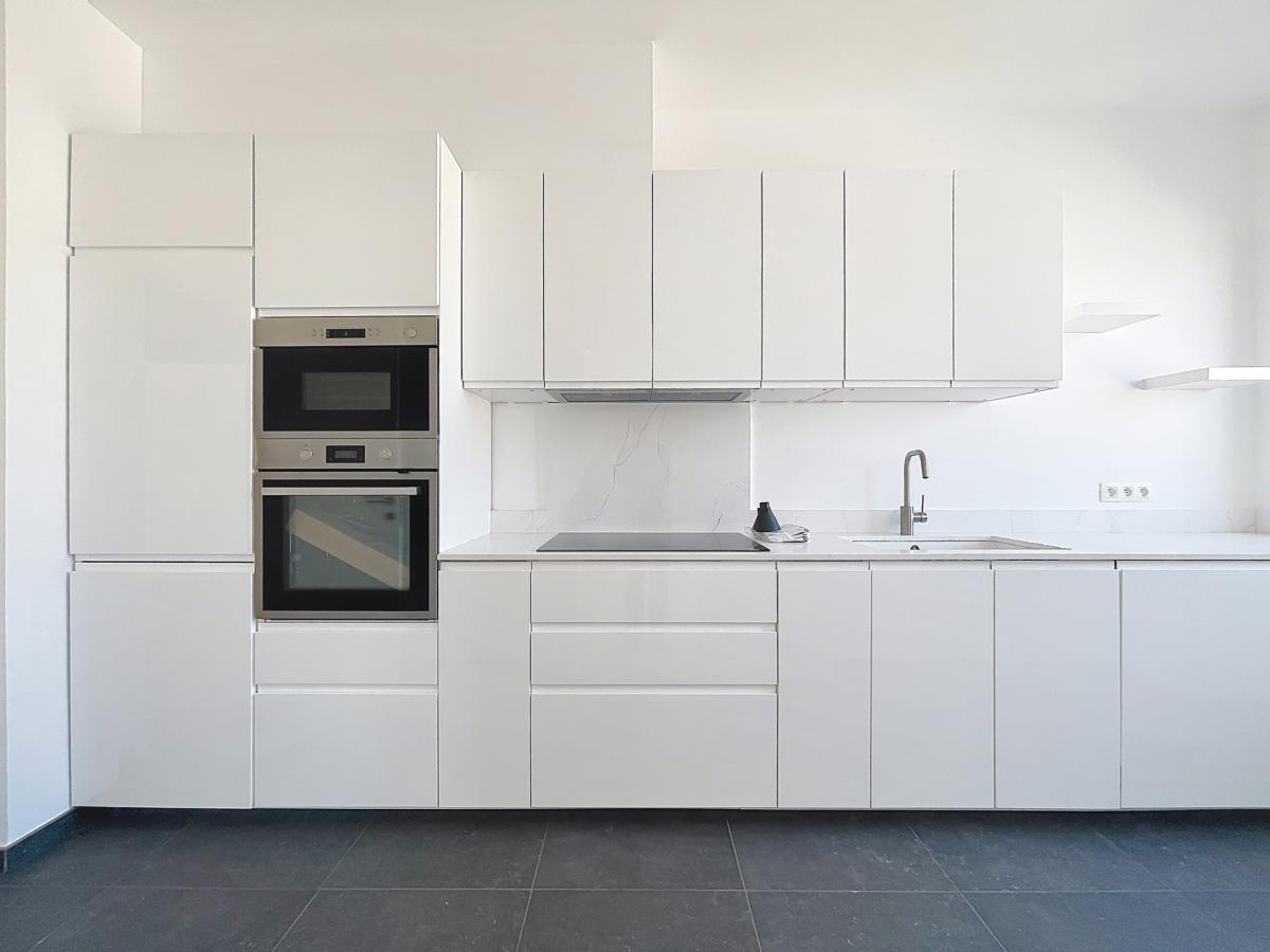 Roosevelt/ULB : Appartement 3 chambres + terrasse + garage 