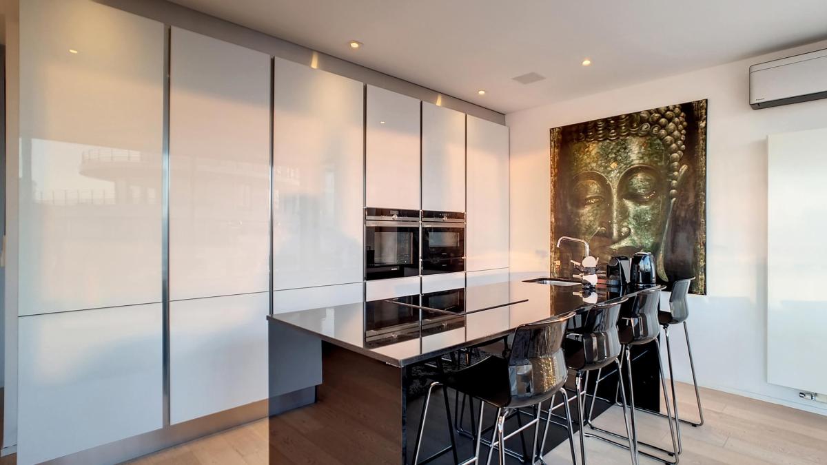 Boulevard de Waterloo : Superbe Penthouse meublé 