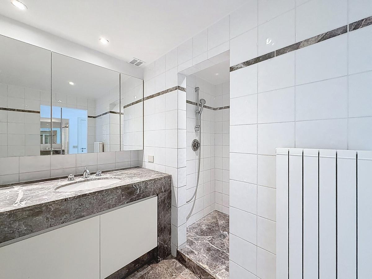 Vert Chasseur : Superbe appartement contemporain + terrasse