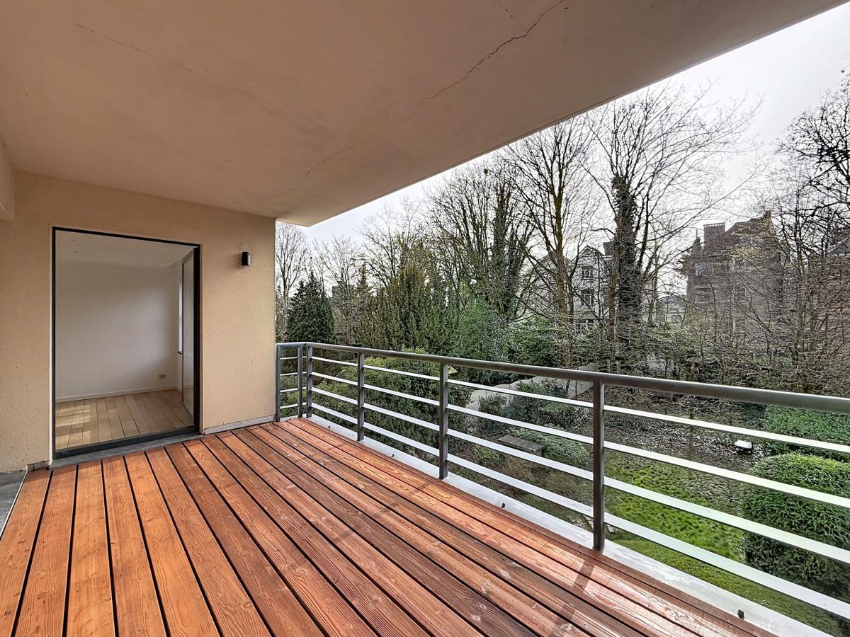 Vert Chasseur : Superbe appartement contemporain + terrasse