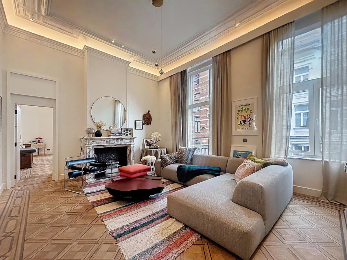 Sablon : Superbe appartement 3 chambres entièrement rénové