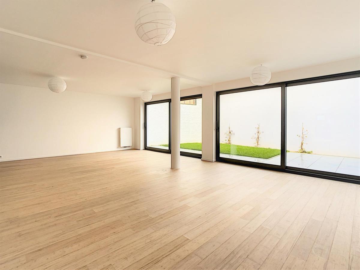 Cottages : Belle maison mitoyenne + terrasses + jardin