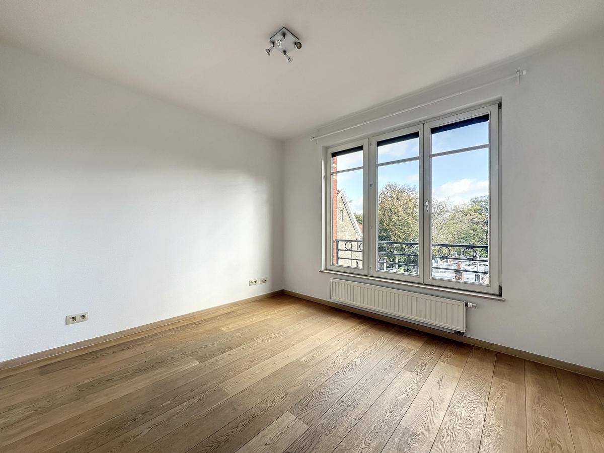 Brugmann Court : Superbe appartement 4 chambres + terrasse