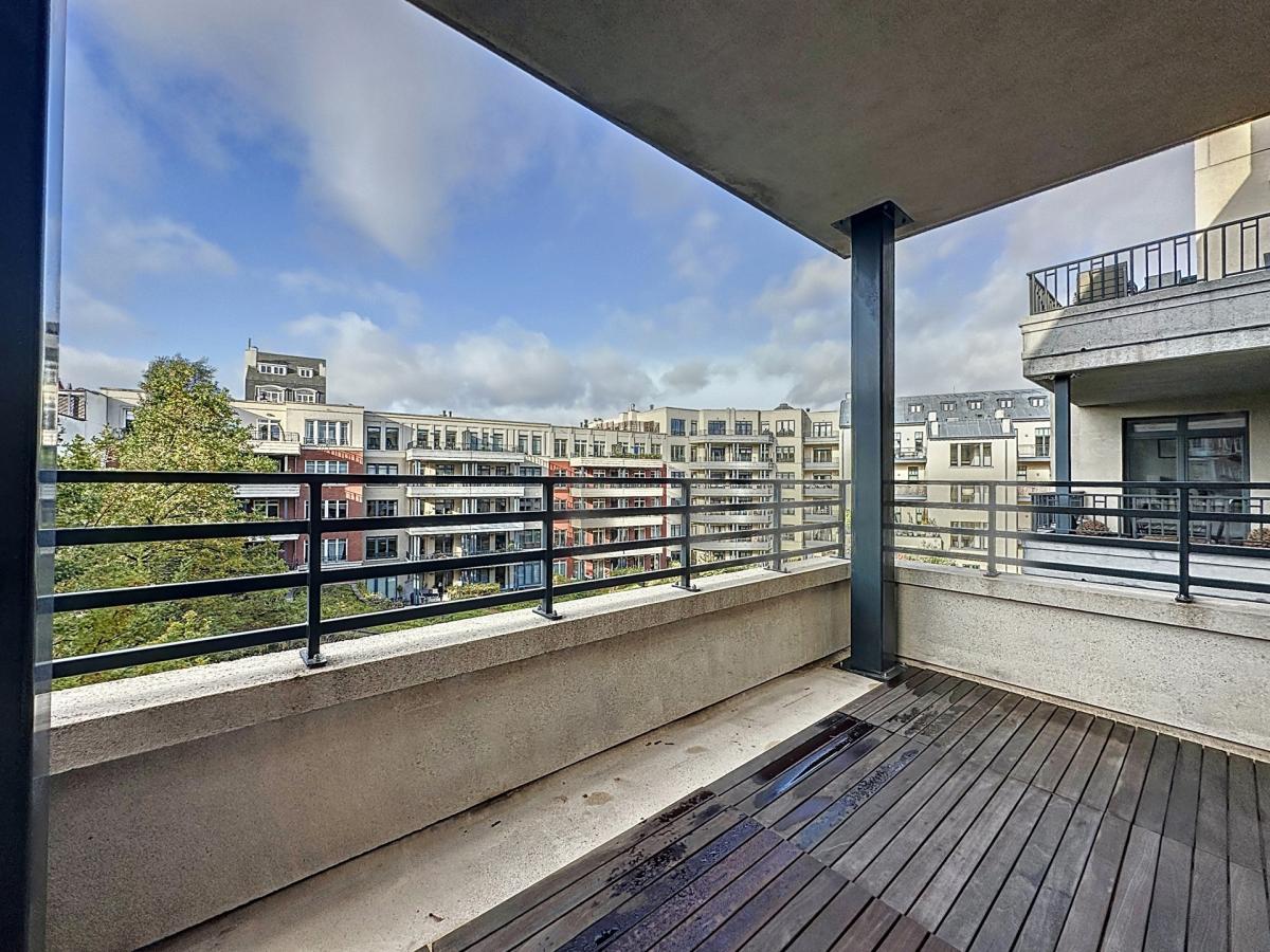 Brugmann Court : Superbe appartement 4 chambres + terrasse