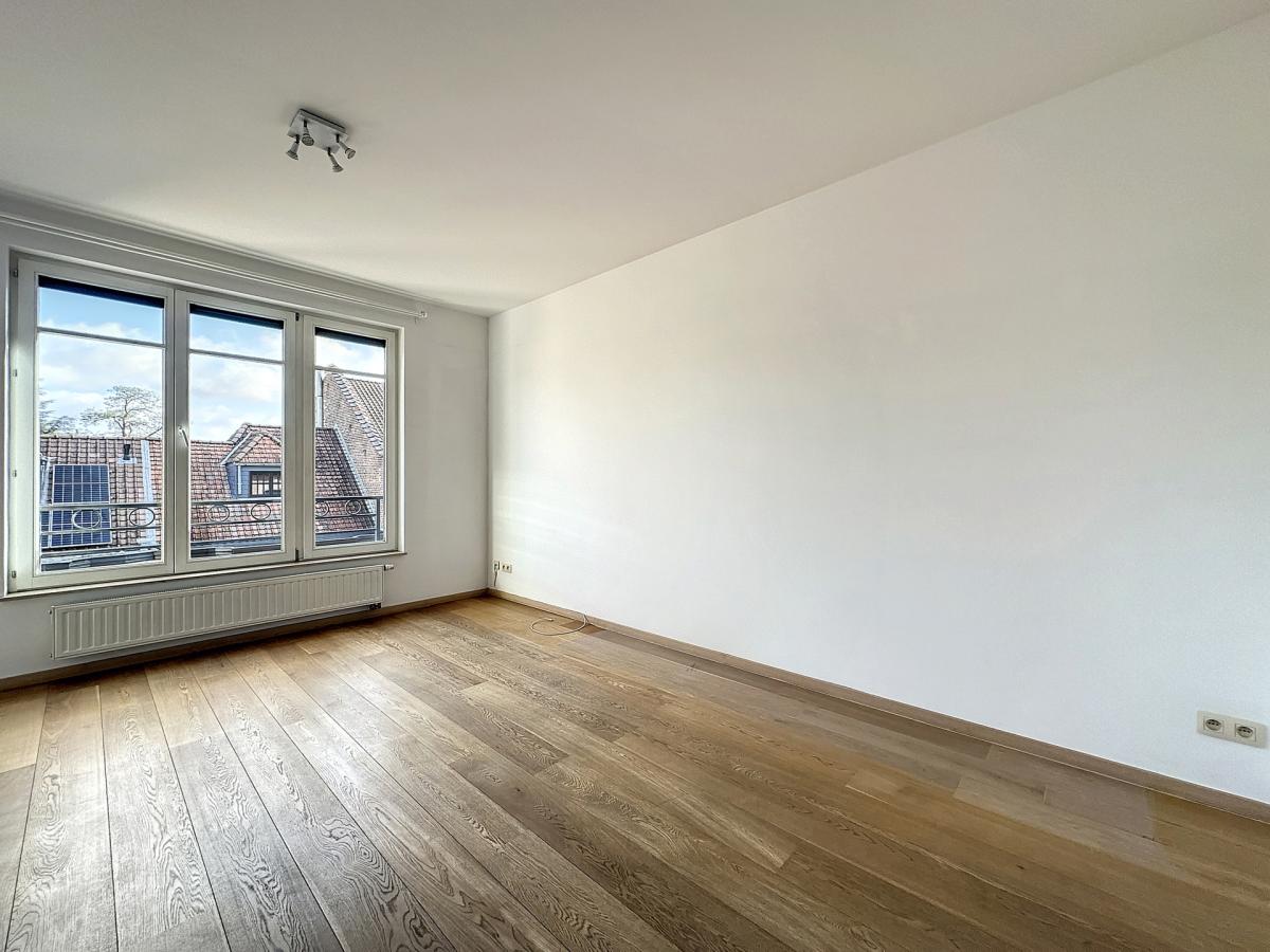 Brugmann Court : Superbe appartement 4 chambres + terrasse