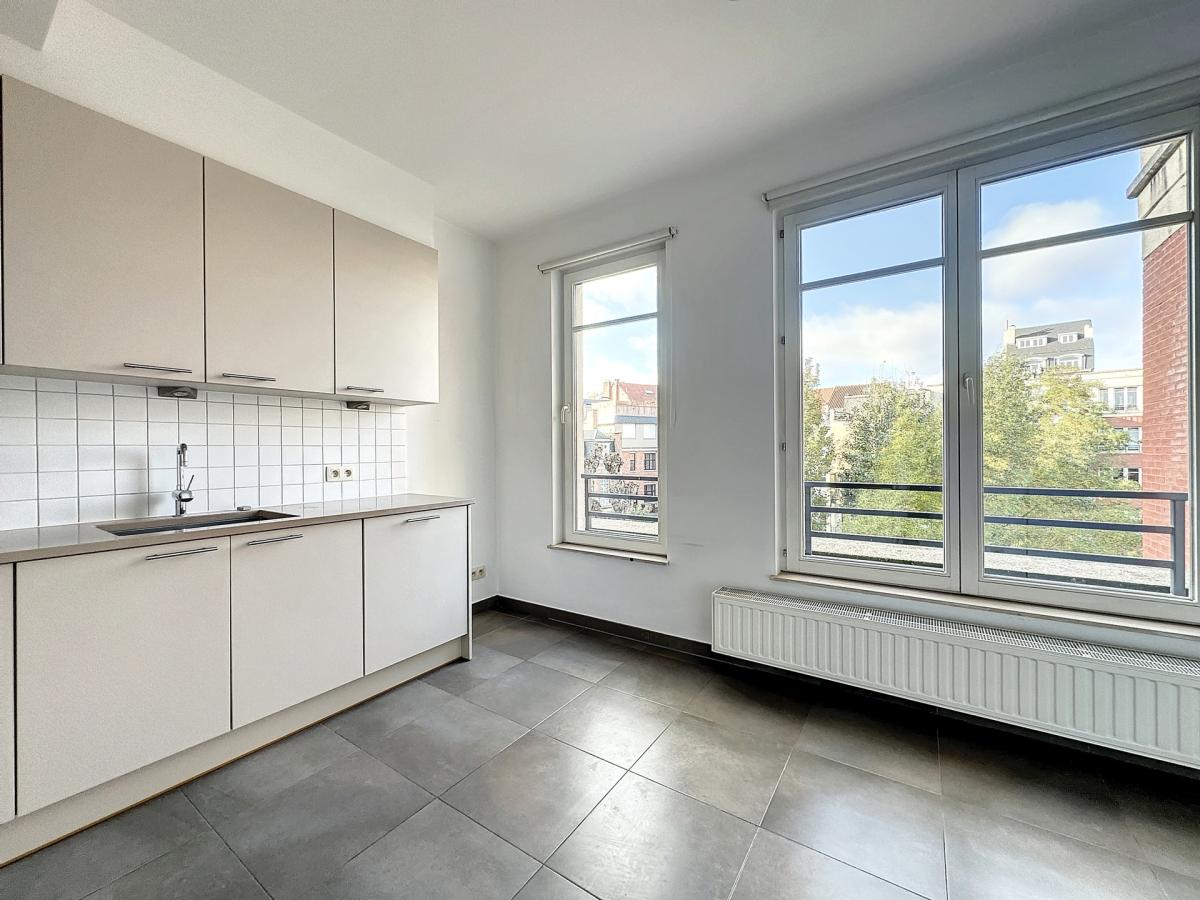 Brugmann Court : Superbe appartement 4 chambres + terrasse