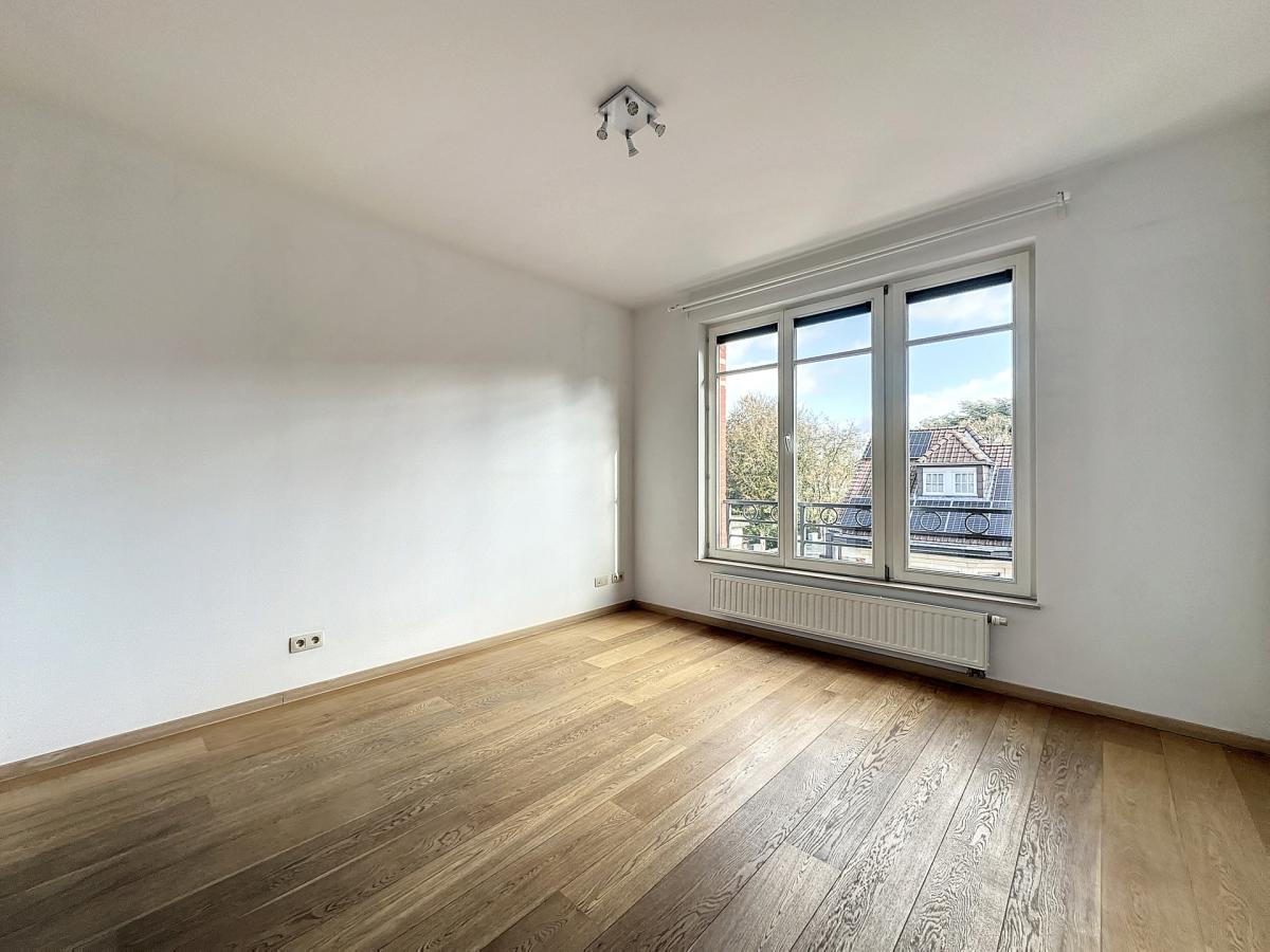 Brugmann Court : Superbe appartement 4 chambres + terrasse