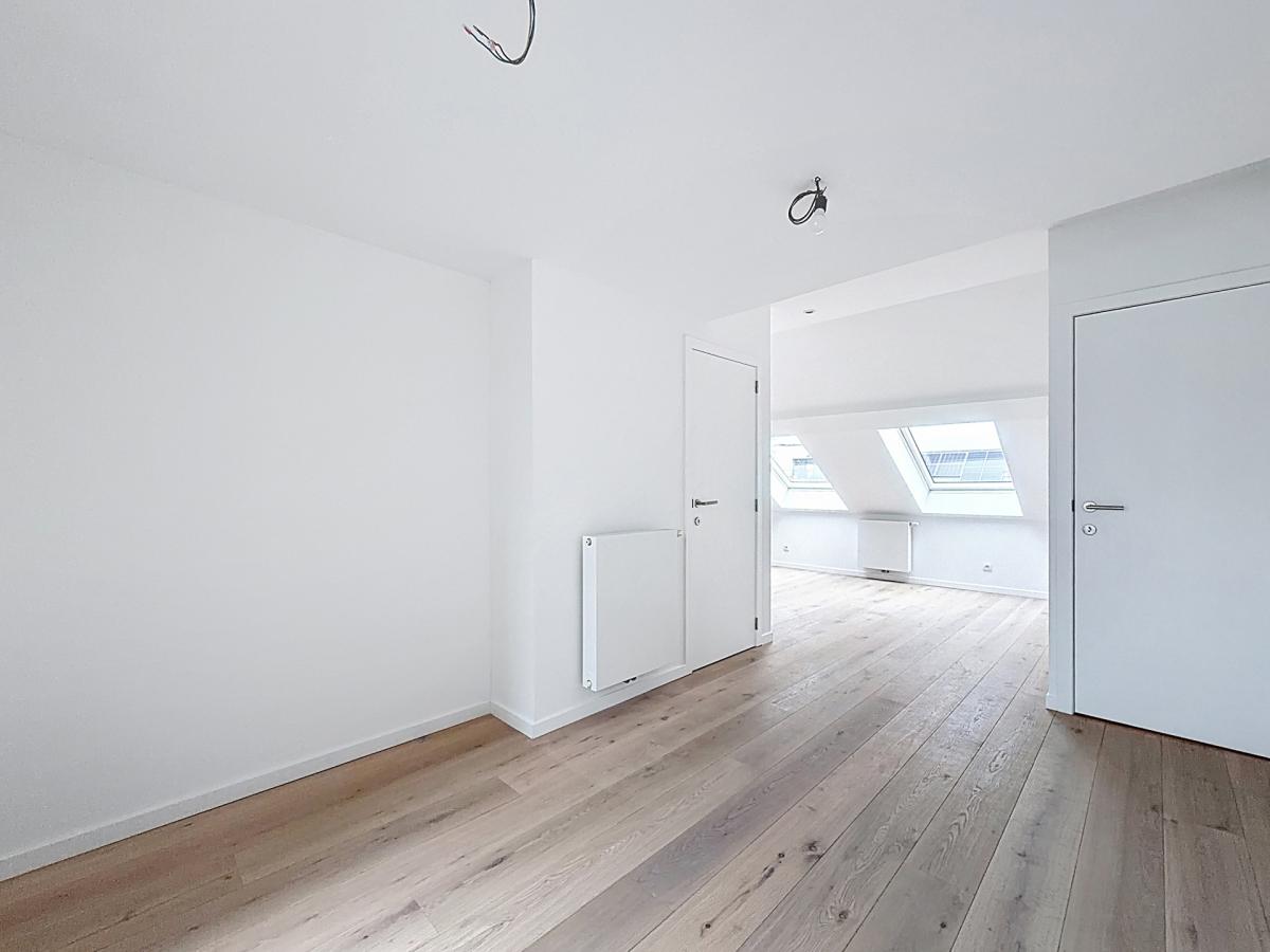 Tenbosch :  Magnifique duplex entièrement rénové 