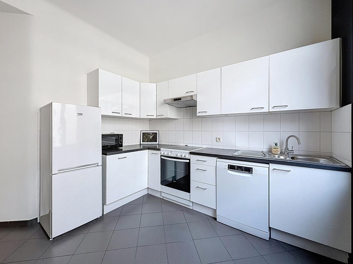 Boulevard Waterloo : Bel appartement meublé de 2 chambres