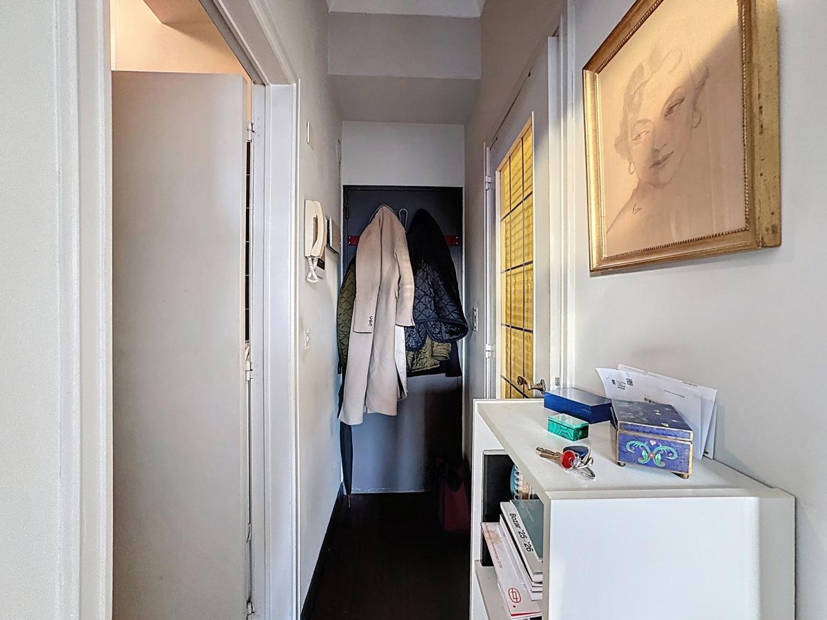 Paul Lauters: Beau studio de ± 32 m² 