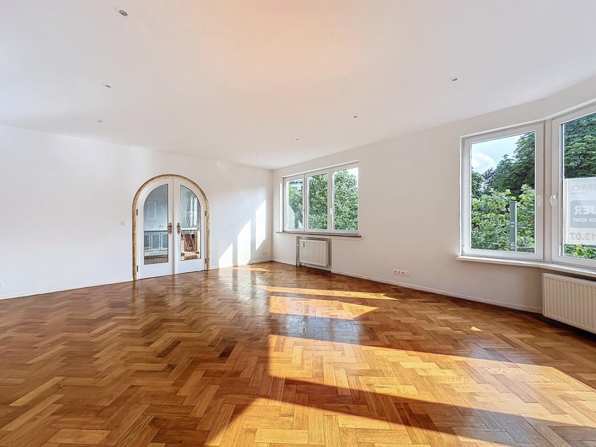 Churchill, spacieux appartement rénové 3 ch