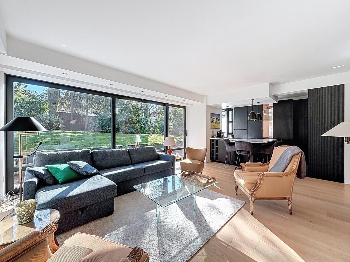 Mix / Soignes : Bel appartement rénové et meublé + terrasse