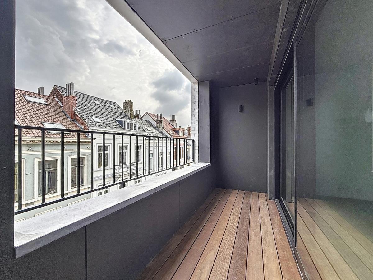 JOURDAN : Bel appartement neuf 3 CH + Terasse