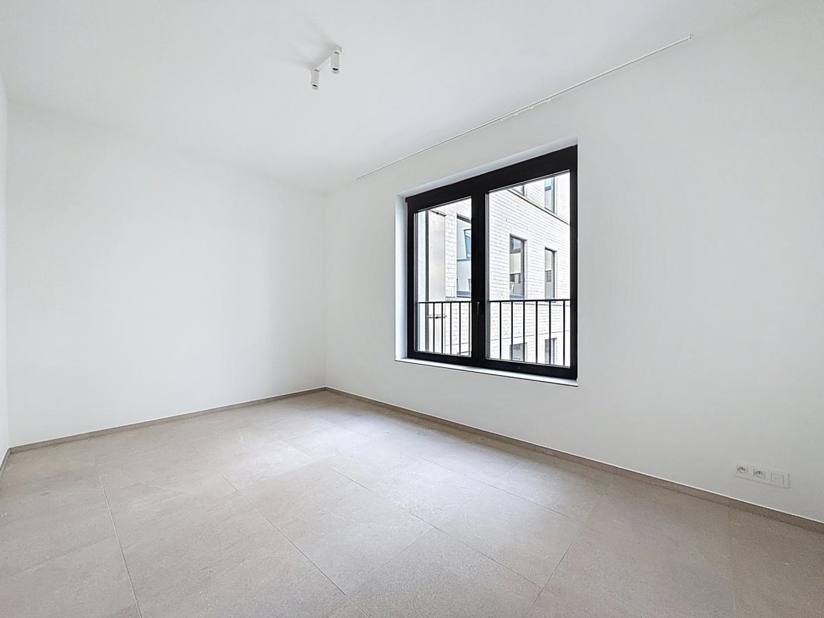 JOURDAN : Bel appartement neuf 3 CH + Terasse