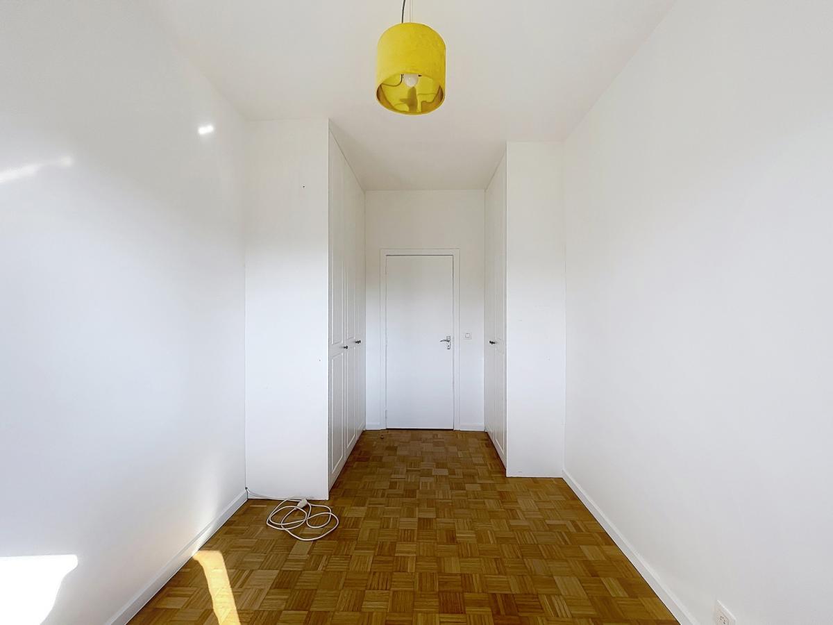 Roosevelt/ULB : Appartement 3 chambres + terrasse + garage 