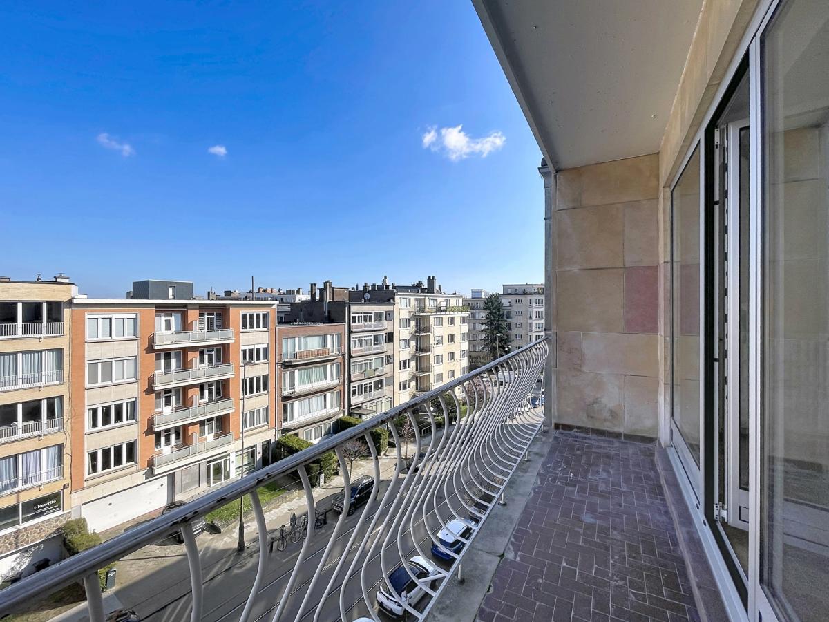 Roosevelt/ULB : Appartement 3 chambres + terrasse + garage 