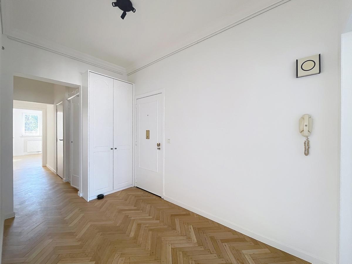 Roosevelt/ULB : Appartement 3 chambres + terrasse + garage 