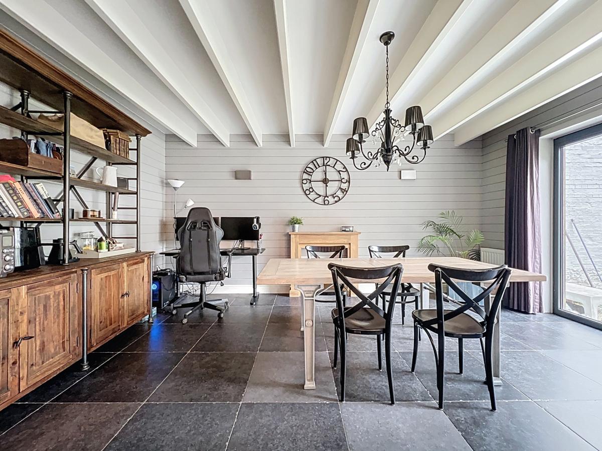 Centre de Bruxelles : magnifique maison + jardin + parking