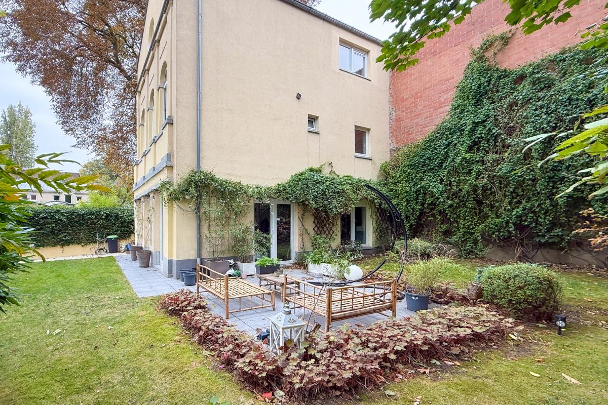 Magnifique triplex 4 CH avec jardin et parking