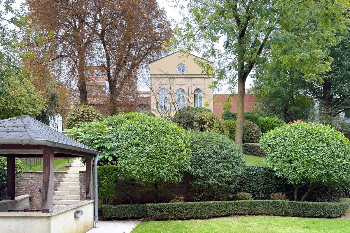 Magnifique triplex 4 CH avec jardin et parking
